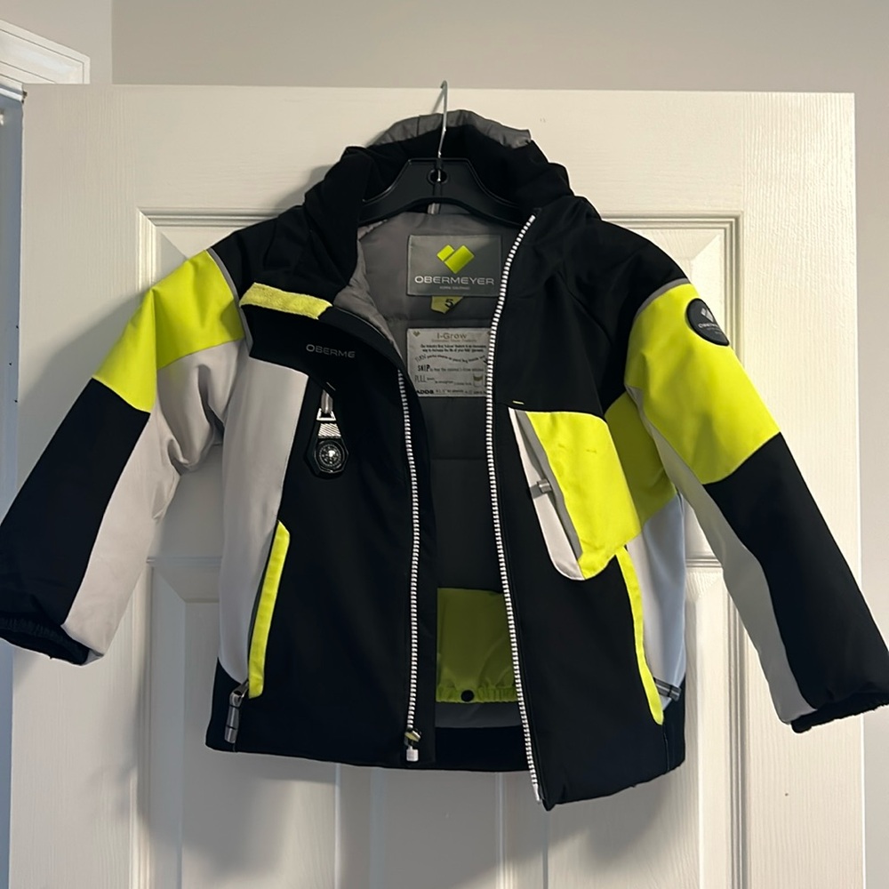 Obermeyer kids ski jacket - size 5